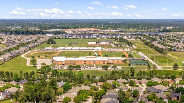 6515 Rustling Timbers Lane, Spring, TX 77379