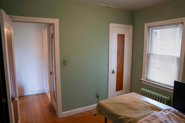 22472 Maple Street, Saint Clair Shores, MI 48081