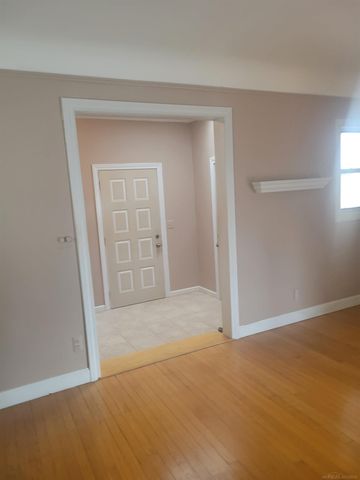 22472 Maple Street, Saint Clair Shores, MI 48081