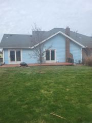 22472 Maple Street, Saint Clair Shores, MI 48081