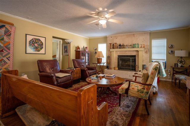 312 Us Highway 190 W, Woodville, TX 75979