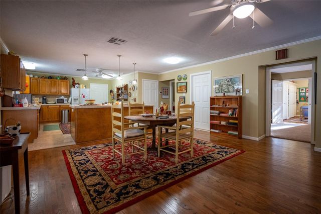 312 Us Highway 190 W, Woodville, TX 75979