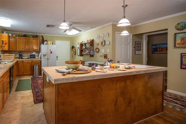 312 Us Highway 190 W, Woodville, TX 75979