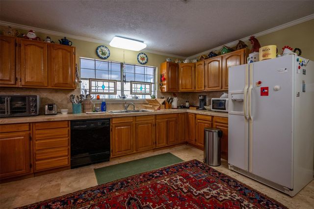 312 Us Highway 190 W, Woodville, TX 75979