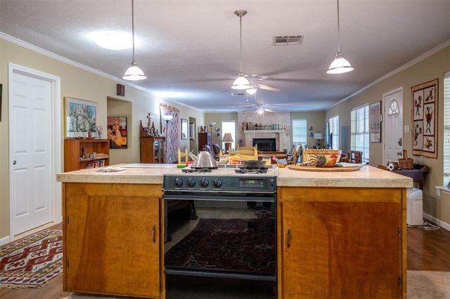 312 Us Highway 190 W, Woodville, TX 75979