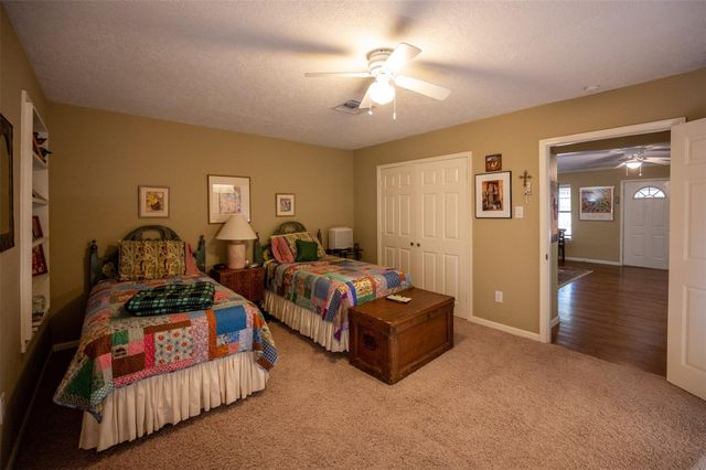 312 Us Highway 190 W, Woodville, TX 75979