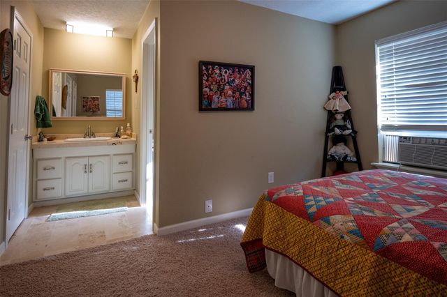 312 Us Highway 190 W, Woodville, TX 75979