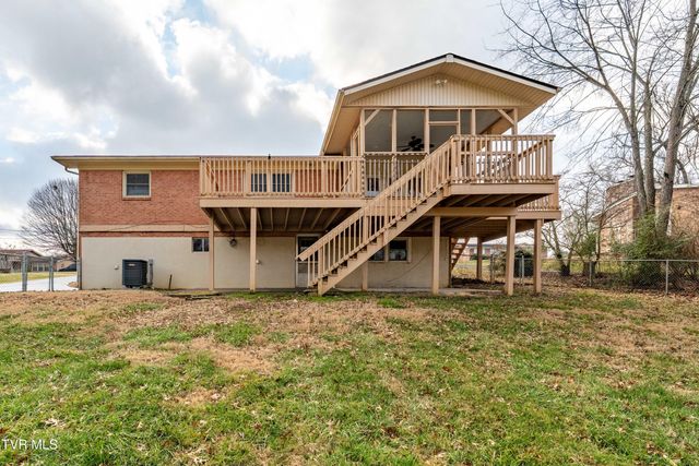 325 Polaris Drive, Bluff City, TN 37618