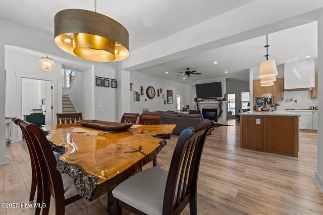 289 Carriage Park Drive, West End, NC 27376