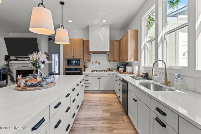 289 Carriage Park Drive, West End, NC 27376