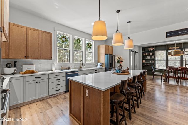 289 Carriage Park Drive, West End, NC 27376