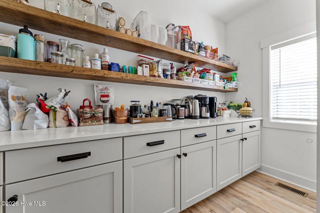 289 Carriage Park Drive, West End, NC 27376