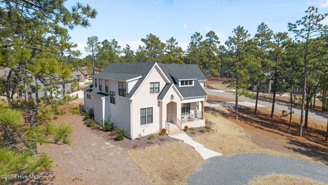 289 Carriage Park Drive, West End, NC 27376
