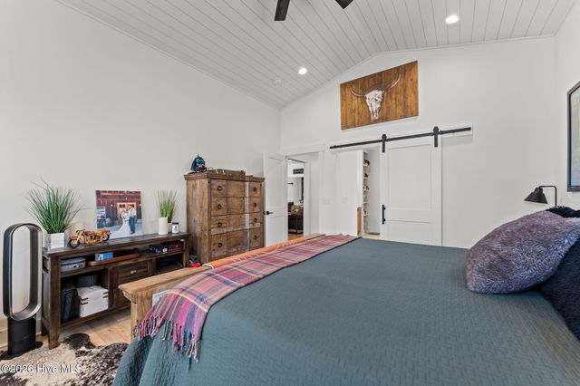 289 Carriage Park Drive, West End, NC 27376