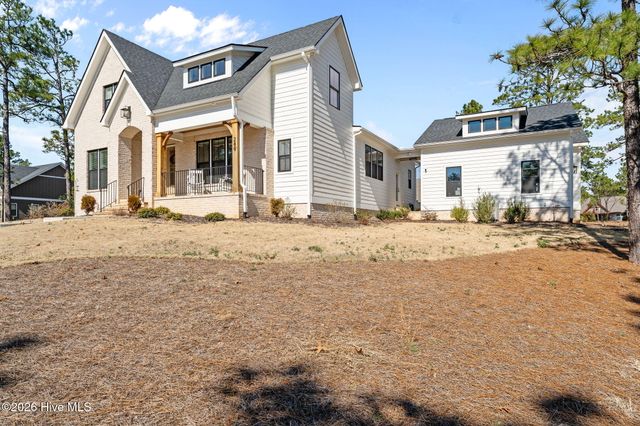 289 Carriage Park Drive, West End, NC 27376