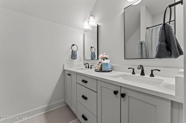 289 Carriage Park Drive, West End, NC 27376