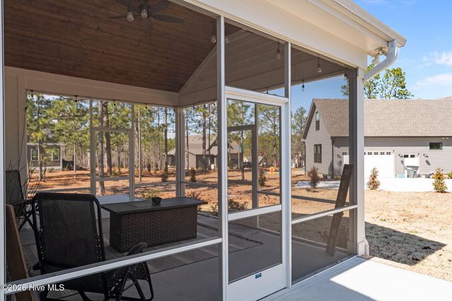 289 Carriage Park Drive, West End, NC 27376