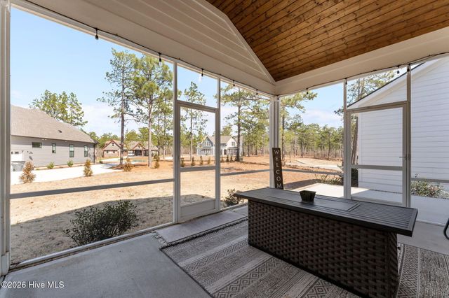 289 Carriage Park Drive, West End, NC 27376