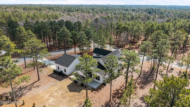 289 Carriage Park Drive, West End, NC 27376