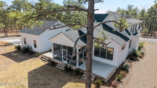 289 Carriage Park Drive, West End, NC 27376