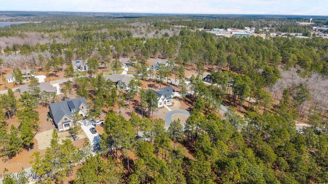 289 Carriage Park Drive, West End, NC 27376