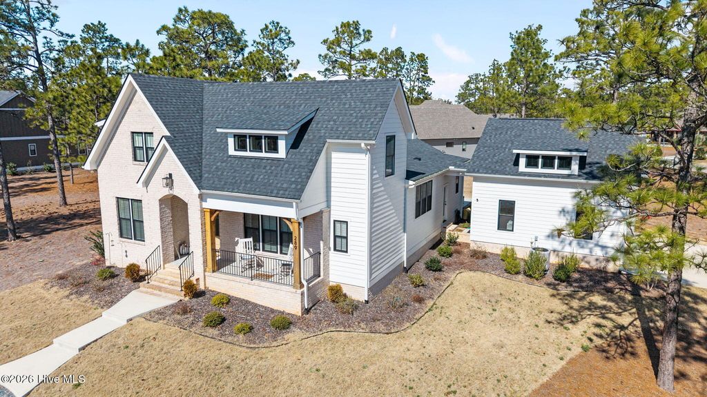 289 Carriage Park Drive, West End, NC 27376