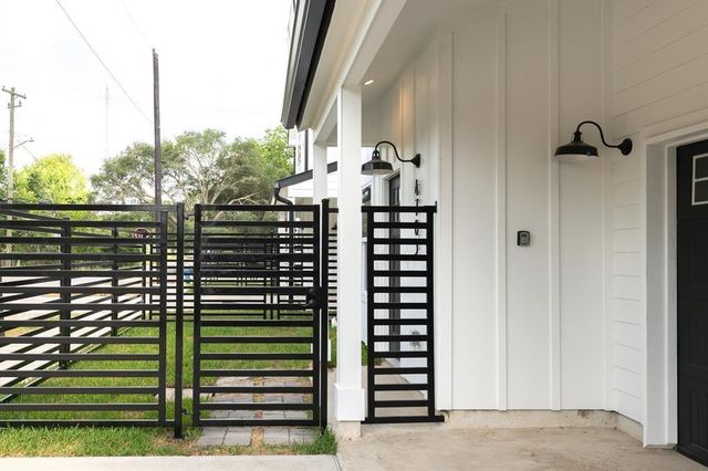 4705 Idaho Street, Houston, TX 77021