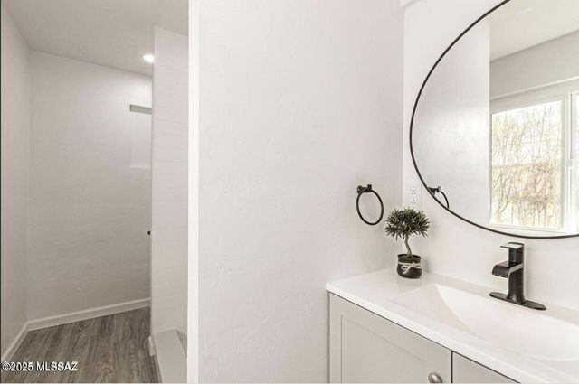 802 N Jefferson Avenue, Tucson, AZ 85711