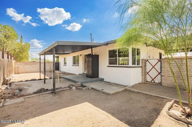 802 N Jefferson Avenue, Tucson, AZ 85711
