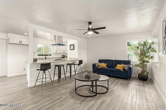 802 N Jefferson Avenue, Tucson, AZ 85711