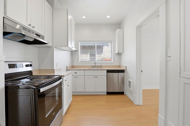 434 W Buckeye Ave, Spokane, WA 99205