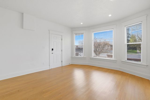 434 W Buckeye Ave, Spokane, WA 99205