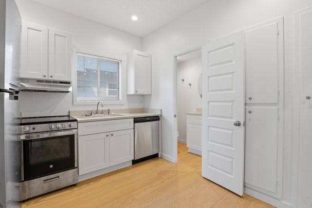 434 W Buckeye Ave, Spokane, WA 99205