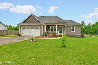 326 Stanley Hood Rd, Crossville, TN 38571