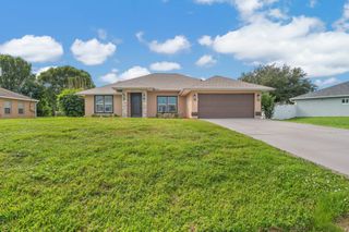 474 SW Homeland Road, Port St Lucie, FL 34953