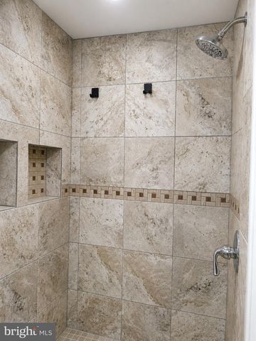 4881 TOWNE PARK RD, Suitland, MD 20746