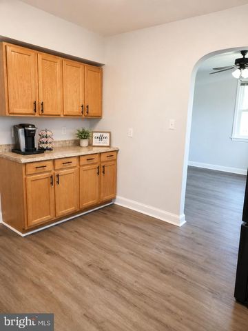 4881 TOWNE PARK RD, Suitland, MD 20746