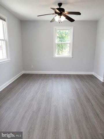 4881 TOWNE PARK RD, Suitland, MD 20746
