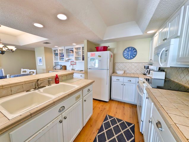 647 Norris Dr., Pawleys Island, SC 29585