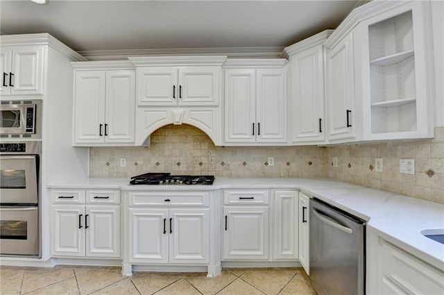 7970 Saint Marlo Fairway Drive, Duluth, GA 30097
