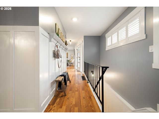 2461 WARWICK St, West Linn, OR 97068