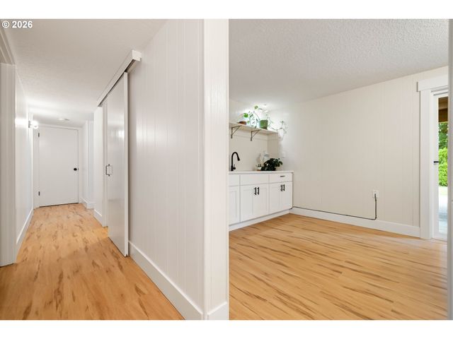 2461 WARWICK St, West Linn, OR 97068