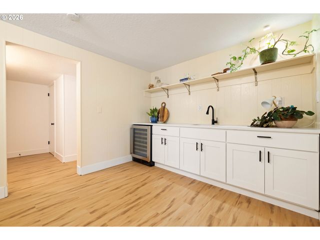 2461 WARWICK St, West Linn, OR 97068