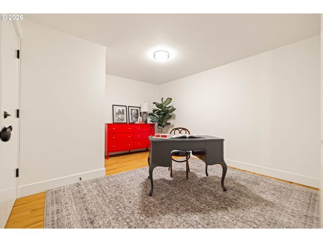 2461 WARWICK St, West Linn, OR 97068