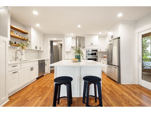 2461 WARWICK St, West Linn, OR 97068