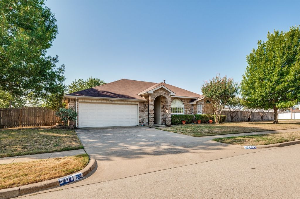 901 Mccomb Lane, Cedar Hill, TX 75104 — photo 3