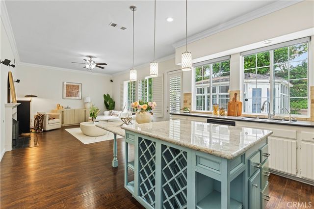 82 Winslow Lane, Irvine, CA 92620