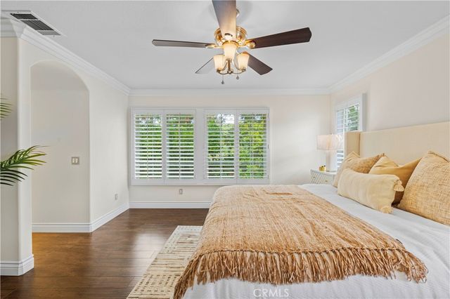 82 Winslow Lane, Irvine, CA 92620