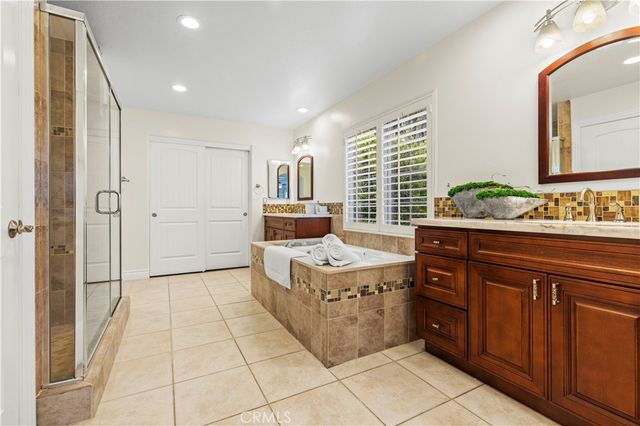 82 Winslow Lane, Irvine, CA 92620