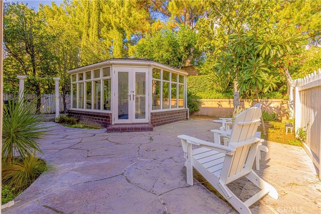 82 Winslow Lane, Irvine, CA 92620